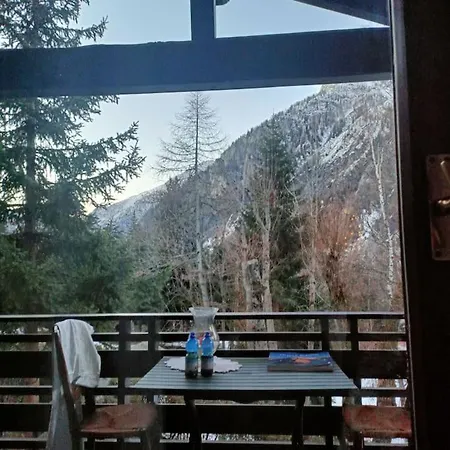 아파트 Ai Piedi Del Monte Bianco *